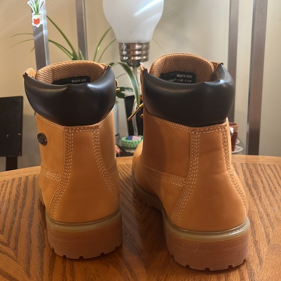 Like New! Lugz Women’s Convoy Work Boot • Like New w/ Scuffs • Women’s Size 11 - Picture 13 of 16